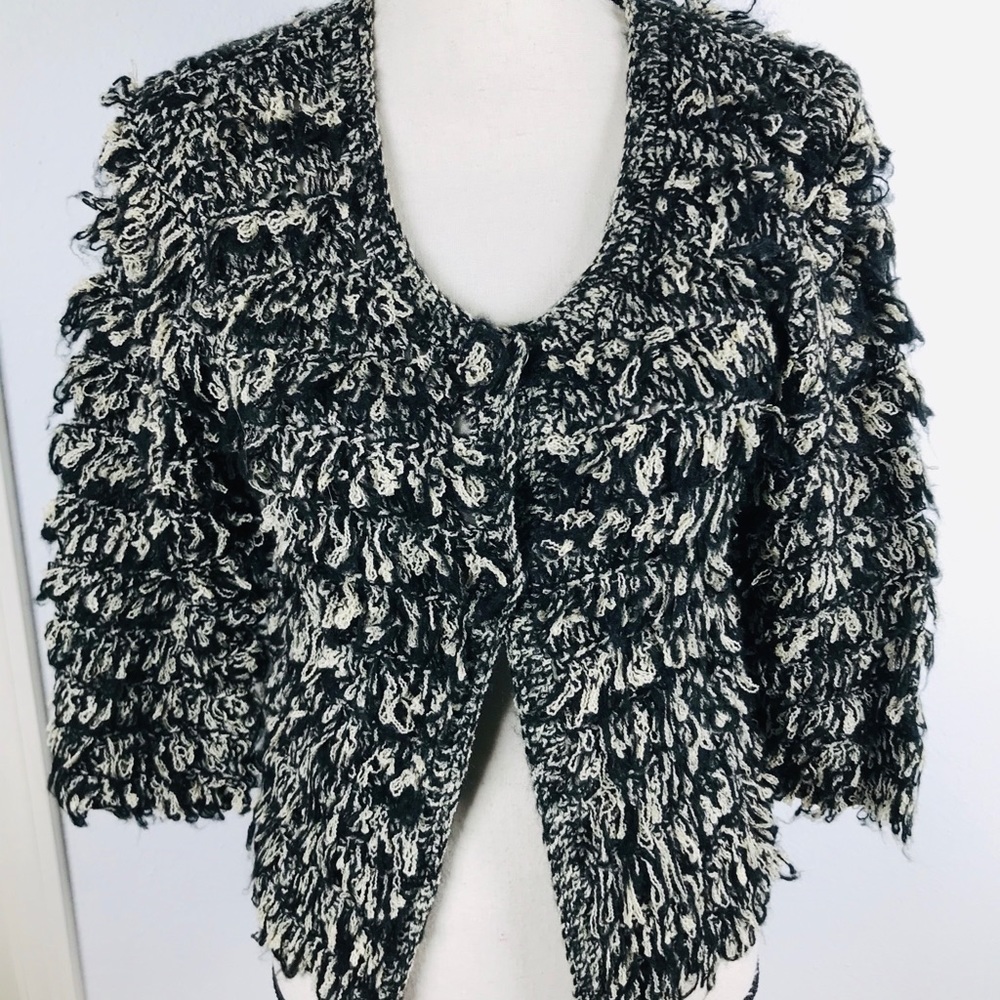 SOLEMIO SHAG SNAP BUTTON SHORT SWEATER SHRUG